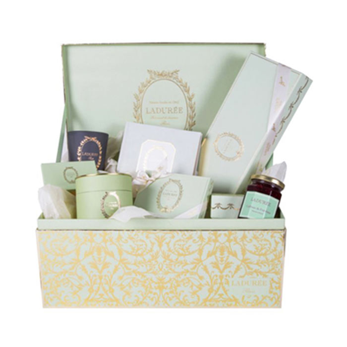 Treasure Chest with gift hampers