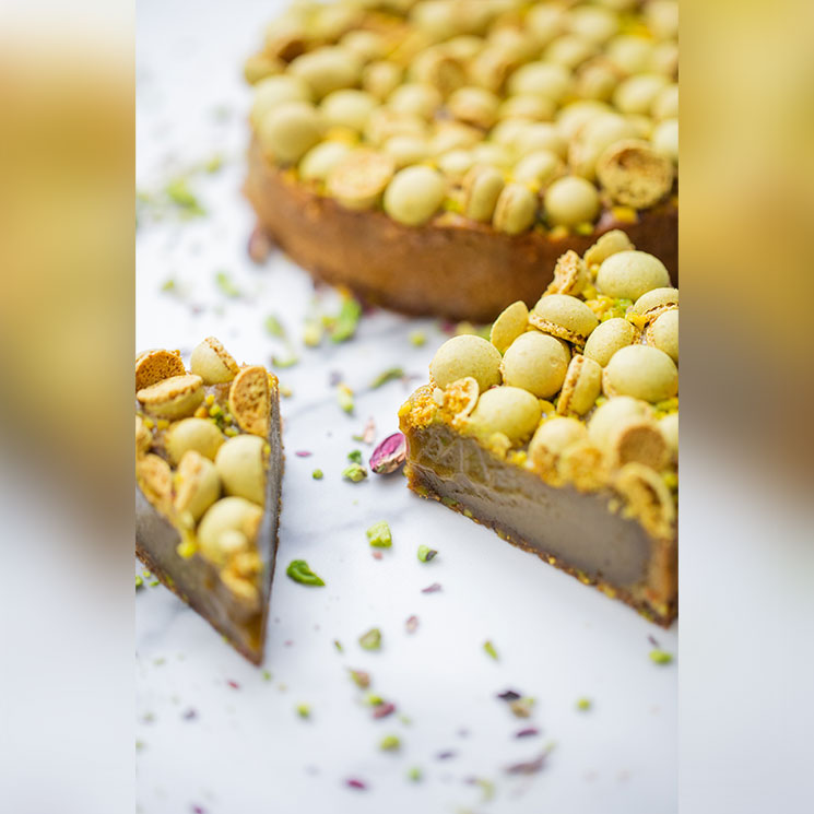 Pistachio Fondant Cake